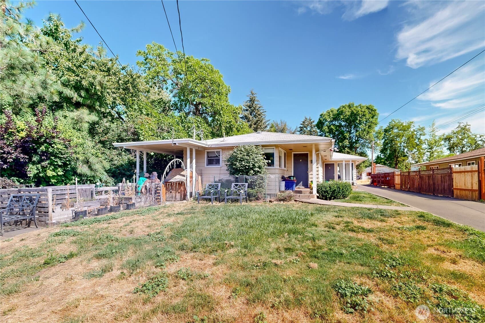 1851 Carl Street — photo 1 of 2