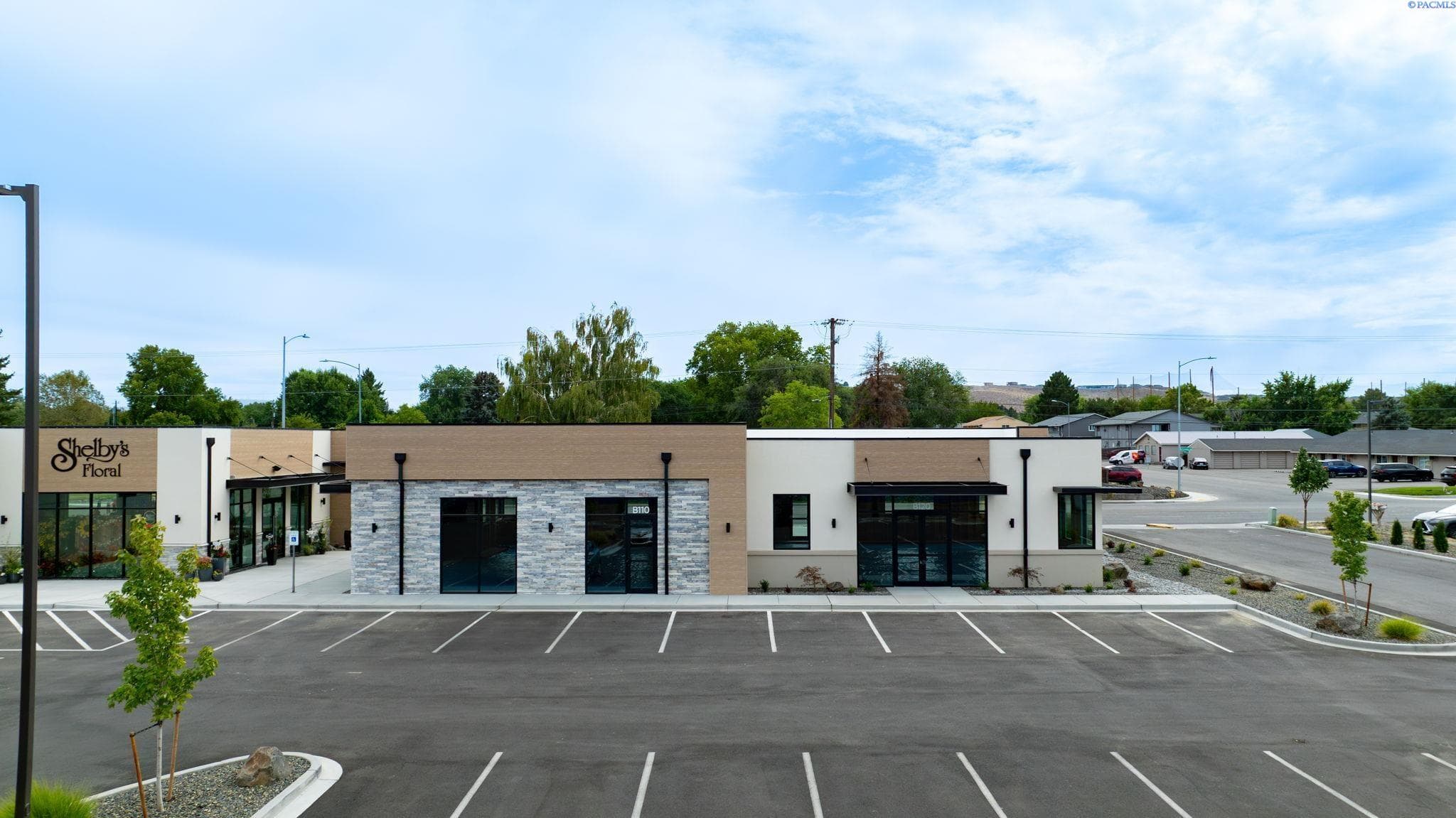 6018 Clearwater — photo 1 of 8