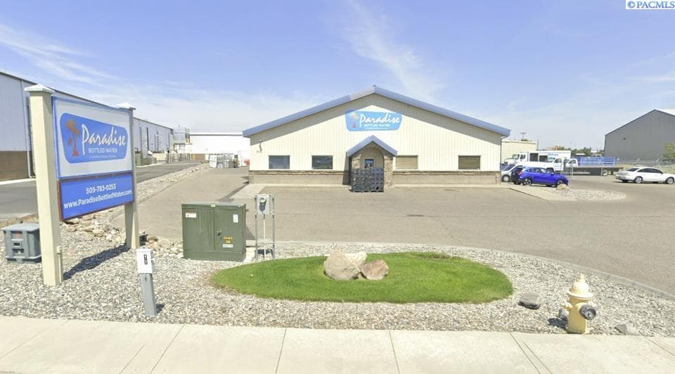 6202 Deschutes Ave. — photo 1 of 8