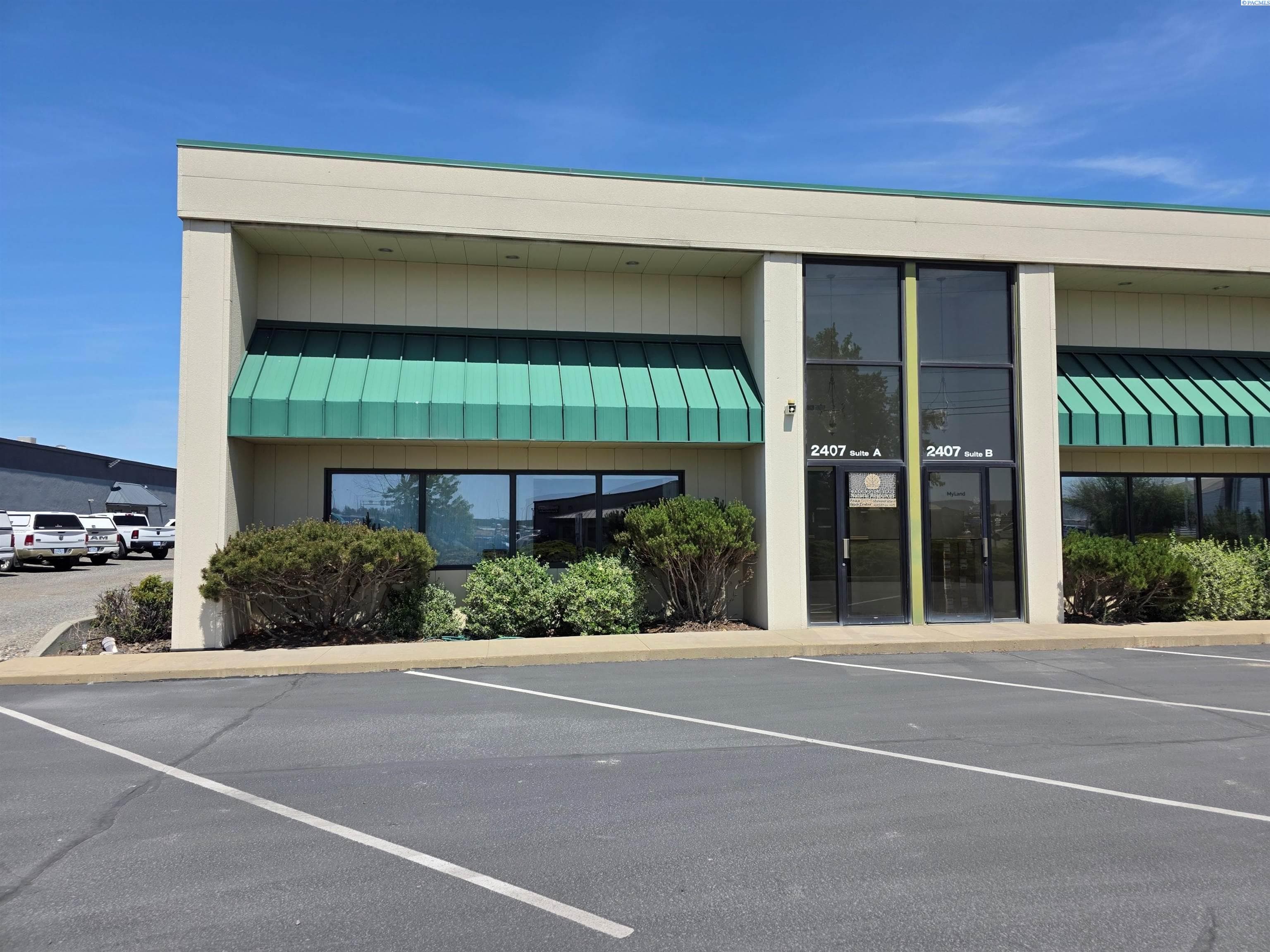 2407 Commercial Ave. — photo 1 of 8