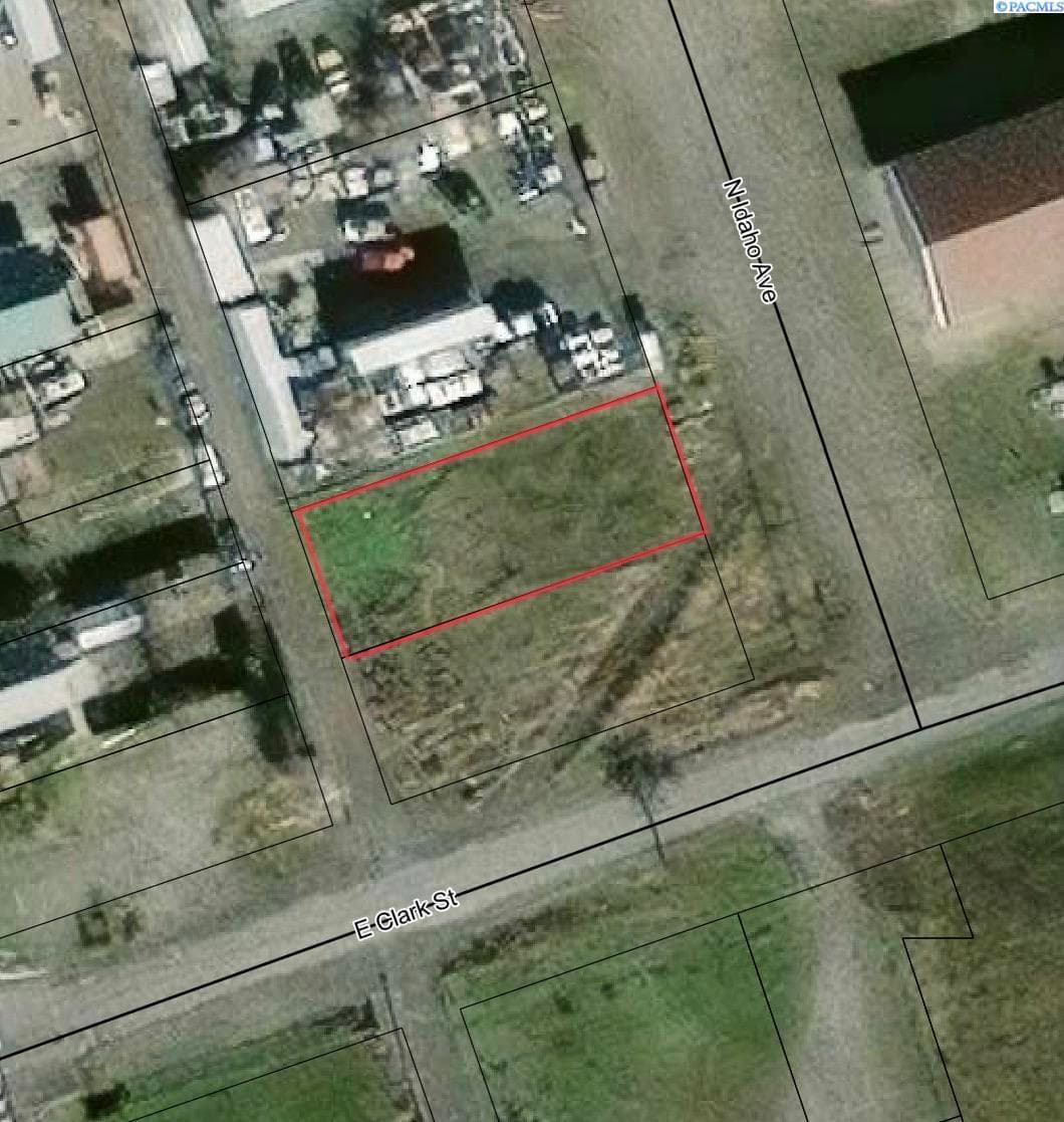 NKA Lot 15-16 N Idaho — photo 1 of 2
